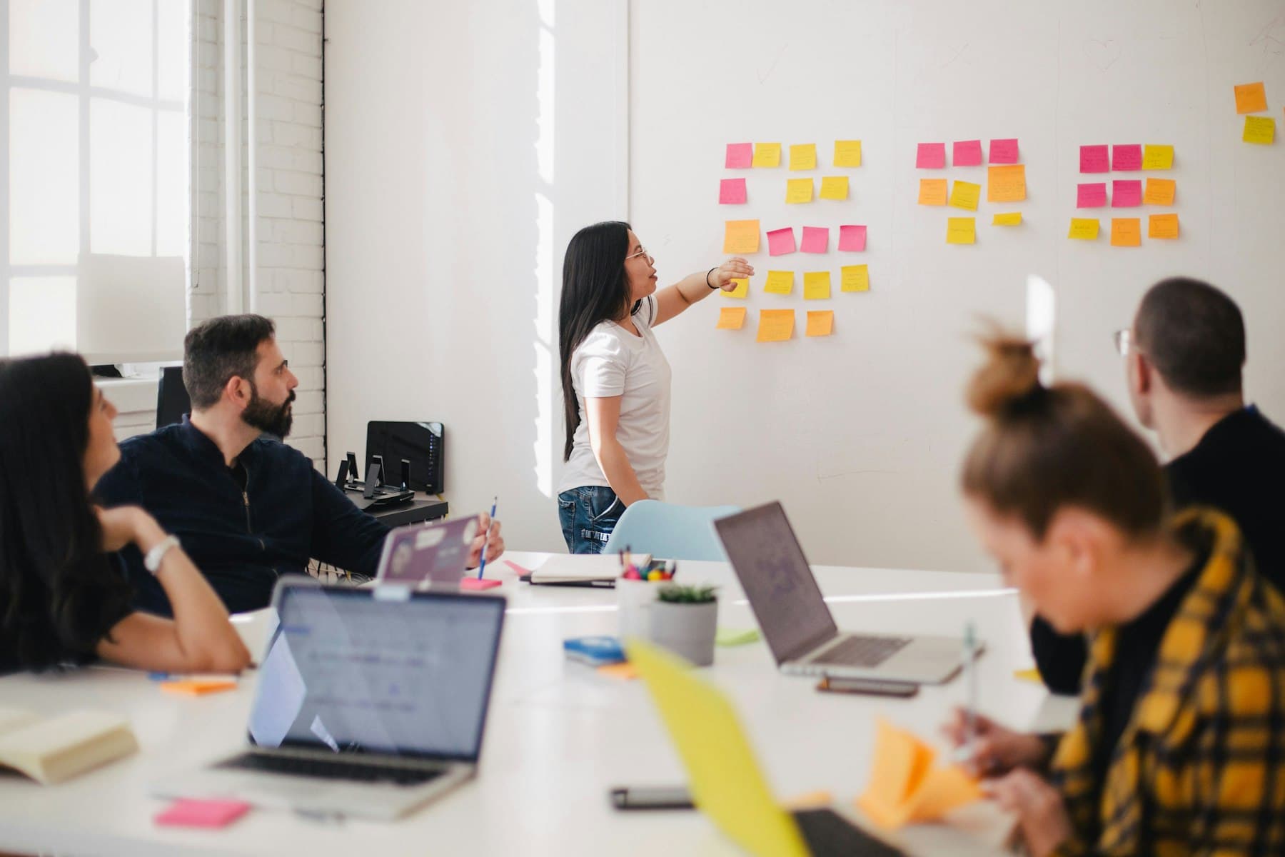 Illustrative workplace scene used to explain a visual review workflow